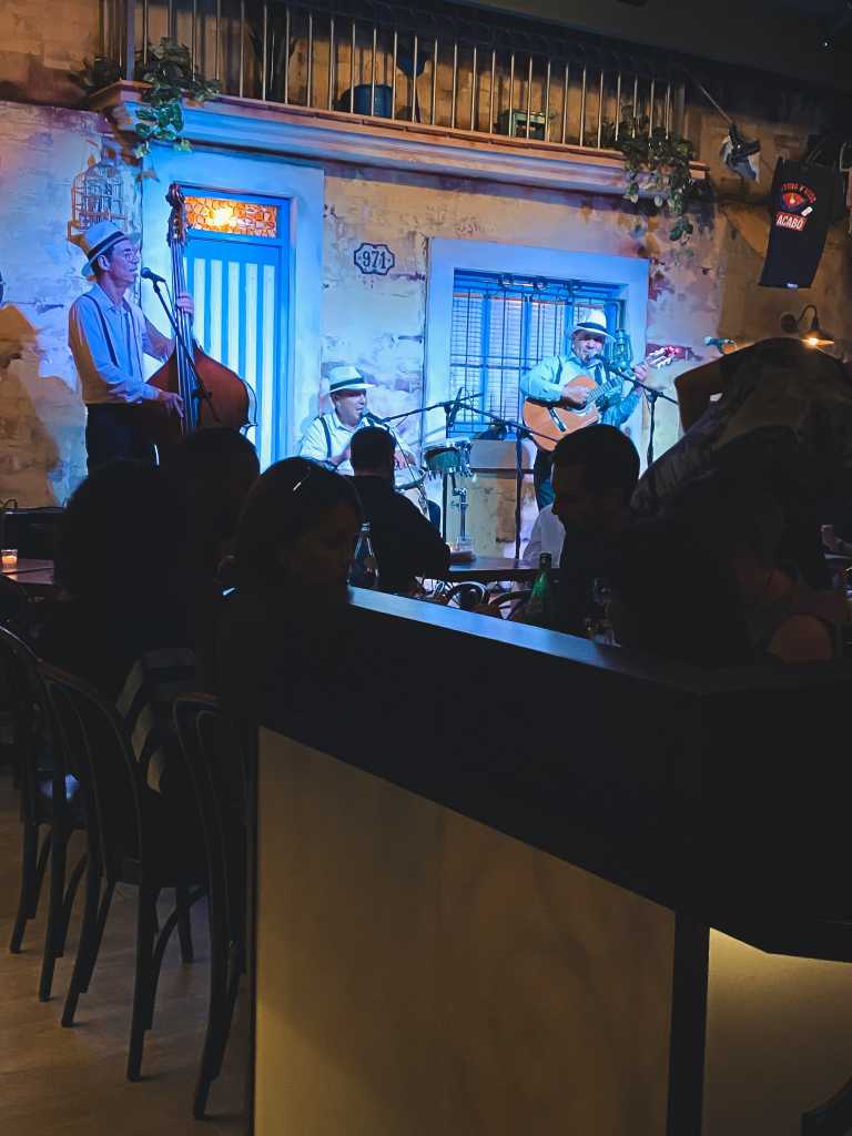 Cafe la Trova band