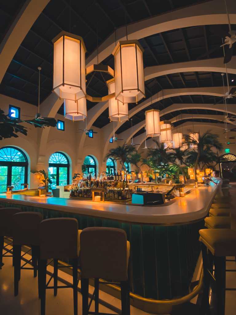 Four Seasons at the Surf Club Champagne Bar