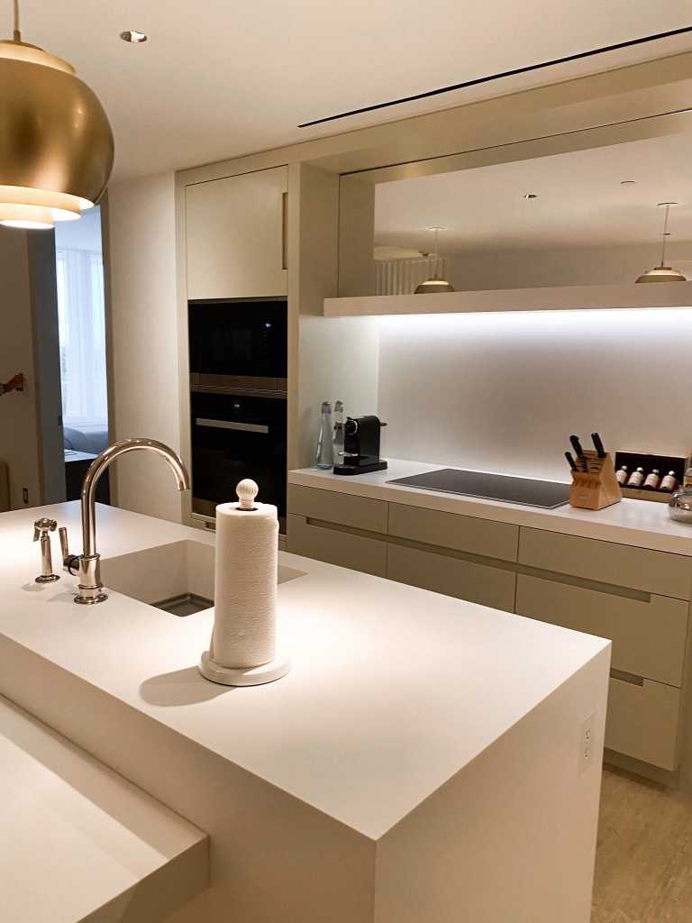 Four Seasons at the Surf Club One Bedroom Suite