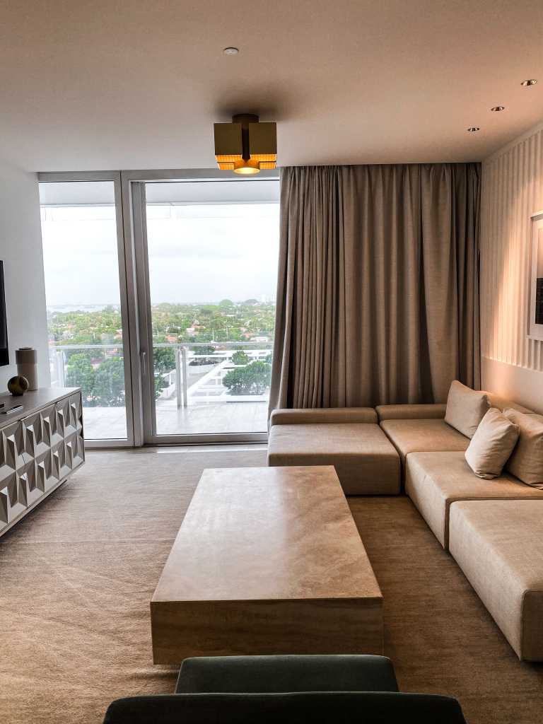 Four Seasons at the Surf Club One Bedroom Suite
