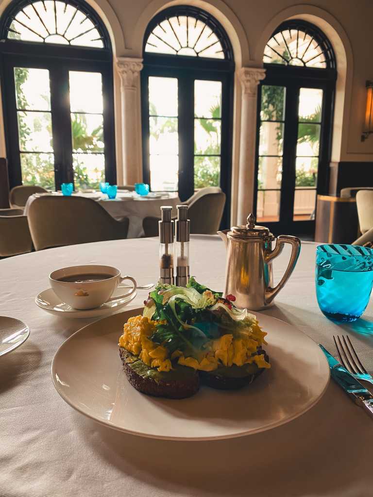 Four Seasons at the Surf Club Breakfast