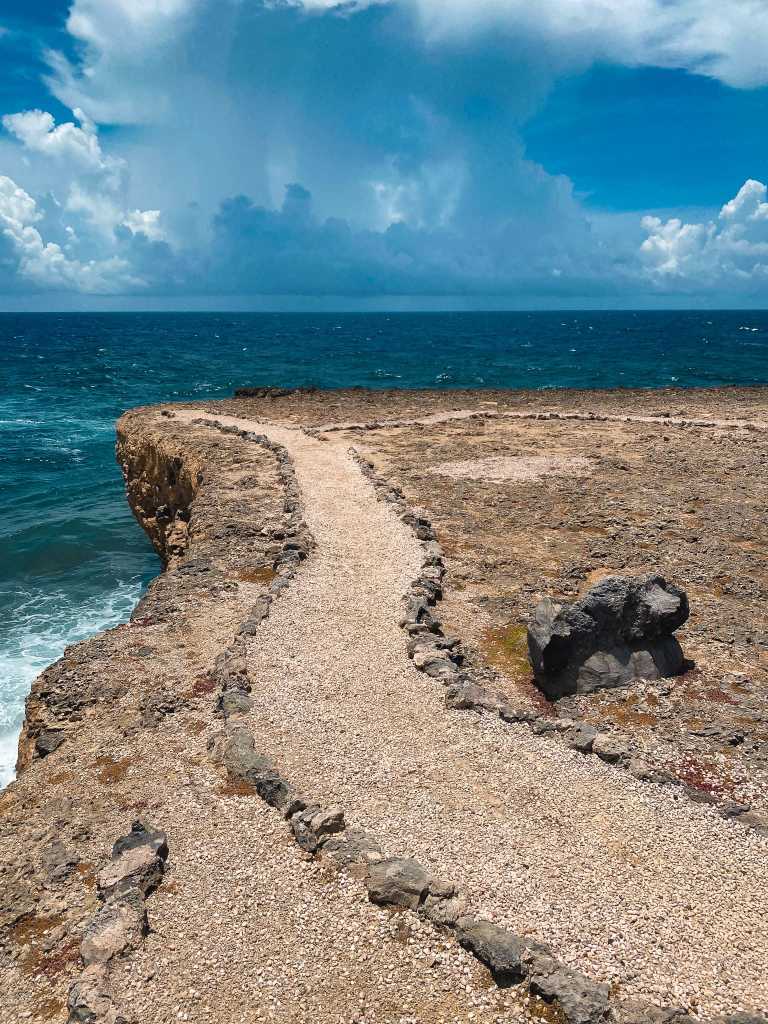 Shete Boka Curacao hiking trail