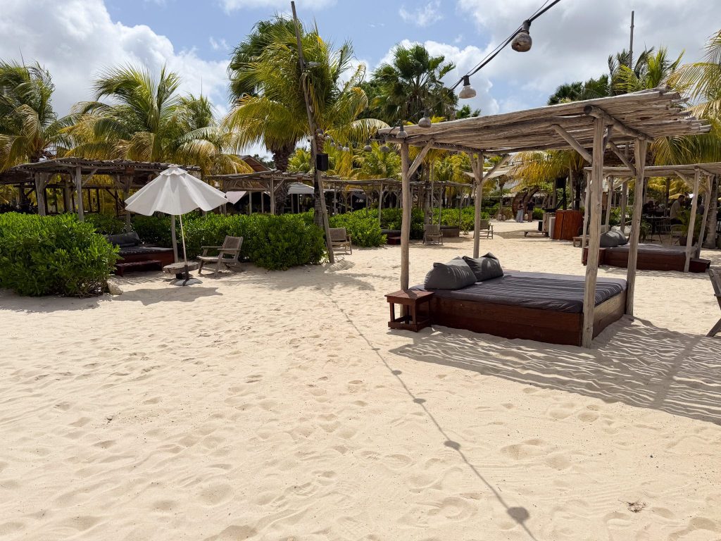 Mood Beach Club Curacao