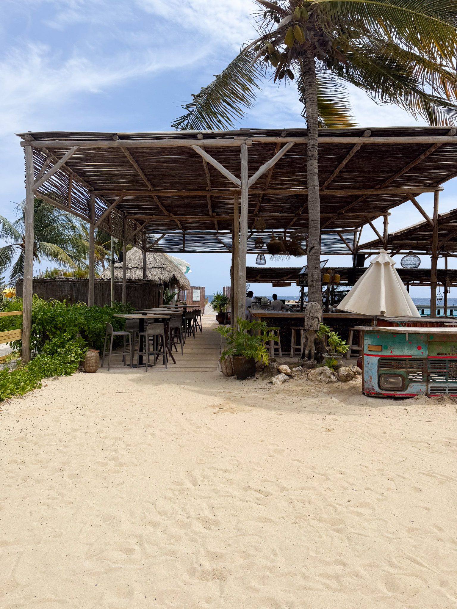 Mood Beach Club Curacao Mood Marina